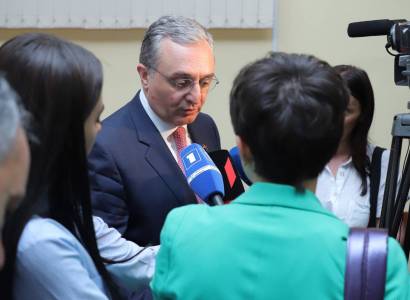 Armenia FM: Ambassadors' meetings with businessmen will be consistent