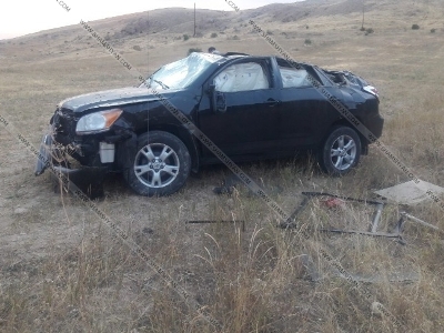 Վայոց ձորի մարզում 16-ամյա տղան, Toyota-ով մի քանի պտույտ շրջվելով, հայտնվել է ձորակում. կան տուժածներ (ֆոտո)