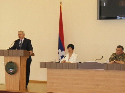 Artsakh Parliament speaker holds "independence lesson" for first-year university students