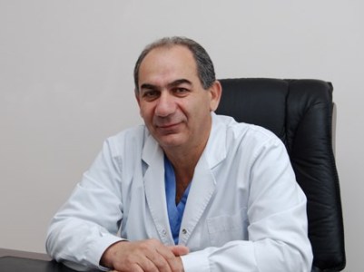 Ցավալի է՝ փորձում եք վարկաբեկել այնպիսի հարգարժան մարդու, ինչպիսին է Արմեն Մուրադյանը. Բաց նամակ Արսեն Թորոսյանին