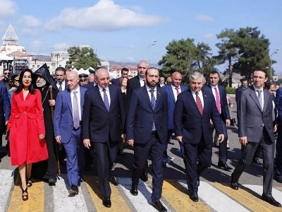 ՀՀ-ի եւ Արցախի որոշ շրջանակների «էմոցիաների փոխհրաձգությունը» պարարտորեն ջրեց ադրբեջանական էքստազը. Նաիրա Զոհրաբյան