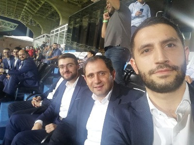 Նիկոլ Փաշինյանը ՈՒԵՖԱ-ի նախագահի հետ մարզադաշտից հետևել է Հայաստան-Իտալիա խաղին. Այնտեղ էին նաև ՔՊ-ականները (ֆոտո)