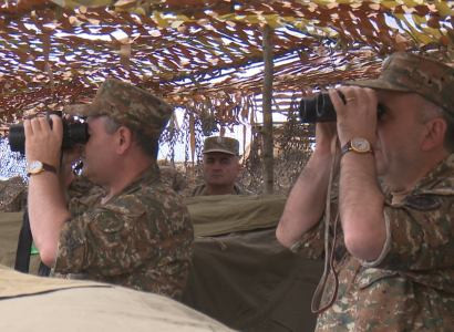 Armenia armed forces’ chief of staff attends Karabakh army field exercises (PHOTOS)
