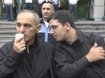Armenia 2nd president Robert Kocharyan’s supporters hold rally demanding his release
