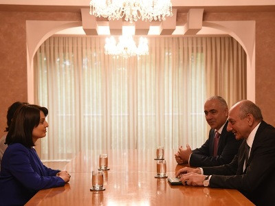 Artsakh President and Armenian Minister of Labor discuss interaction issues