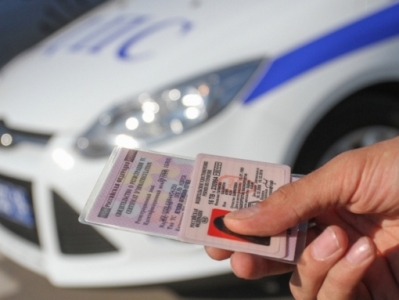 Parliament may limit Russian driver's license use in Armenia?