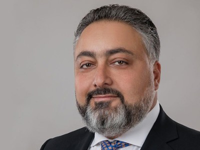 Փողոցային ֆլեյտահարը շատ փող չէր աշխատում, էդ մարդուն «վերբովկա» արեցին, հիմա դհոլ է նվագում. Վիկտոր Մնացականյան