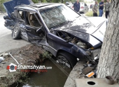 Խոշոր վթար Արմավիրի մարզում․ Mercedes-ը բախվել է կայանված 06-ին․ կան վիրավորներ