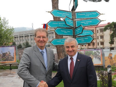 Karabakh-France communities’ friendship signpost unveiled in Stepanakert
