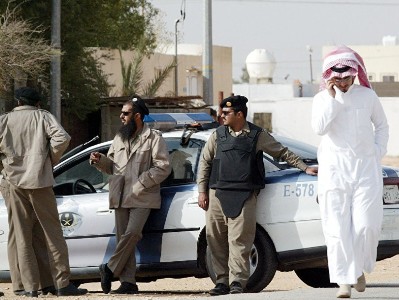 Saudi authorities arrest scholar after criticizing Crown Prince