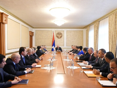 Artsakh President convenes working consultation
