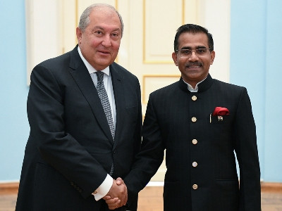 Newly appointed India Ambassador presents Letters of Credence to Armenia President