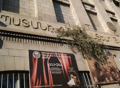 Պատանի հանդիսատեսի թատրոնը 90 տարեկան է