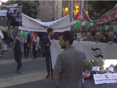 Ի պաշտպանություն Ամուլսարի քայլերթի 3 ուղղությունների մասնակիցները հասան Ազատության հրապարակ