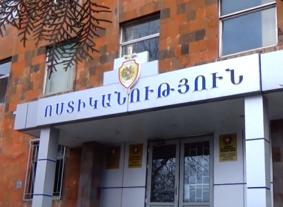 Ծաղկի սրահում տղամարդը հուշանվեր թղթադրամ էր իրացրել
