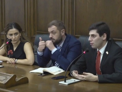 ԱԱԾ պետի հրաժարականը պատահաբար համընկել է «Լուսավոր Հայաստանի» օրենսդրական նախաձեռնության քննարկման հետ. «Իմ քայլը»