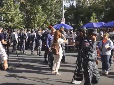 Police release civilians arrested near Yerevan court of general jurisdiction