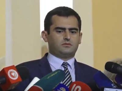 Նորմալ է, որ գործատուն գոհ չի լինում աշխատակցից եւ ազատում է նրան. Արշակյանը՝ Վանեցյանի եւ Օսիպյանի հրաժարականների մասին