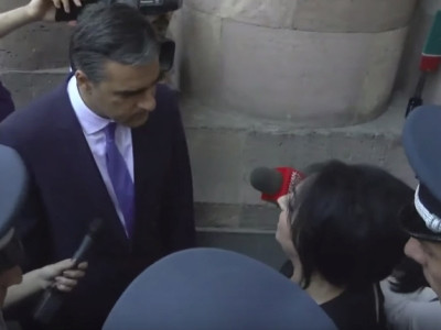 Deceased Armenian serviceman's widow: State Revenue Committee head has to kneel and apologize