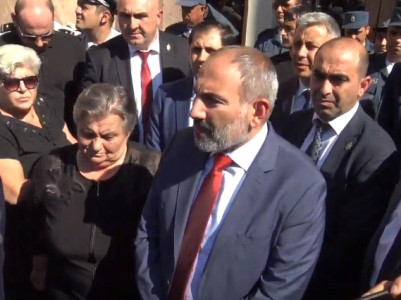 Armenia’s Pashinyan to fallen soldiers’ relatives: I, as PM, am ashamed we are discussing such matter