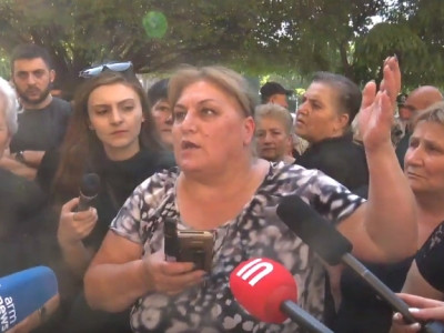 Relatives of deceased soldiers discontent with meeting with Armenia PM