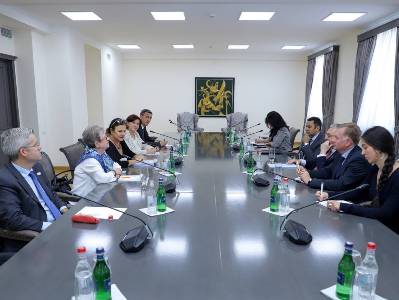 FM, European Commission official discuss Armenia-EU agreement roadmap