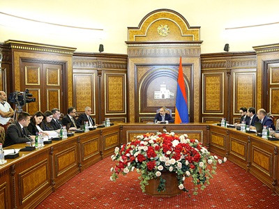 Վարչապետի մոտ քննարկվել են ճանապարհաշինության ոլորտում ընթացիկ իրավիճակը եւ հետագա անելիքները