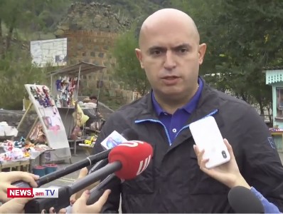 Սովորություն չունեմ տոնական օրերին սրբավայրերում  խոսել տրենաժորների մասին. Արմեն Աշոտյան