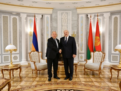 Լուկաշենկոն շնորհավորել է եւ Արմեն Սարգսյանին, եւ Նիկոլ Փաշինյանին