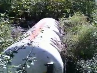 Իրանի քաղաքացու հեղուկ գազ տեղափոխող բեռնատարի կցորդիչը 30 մետր գլորվել է ձորը (ֆոտո)