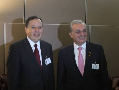 Armenia FM in New York, meets with Tunisia counterpart
