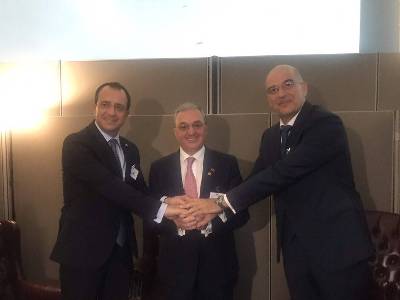 Armenia FM meets his Cyprus and Greece’s counterparts
