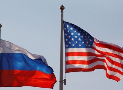 US widens sanctions against Russia