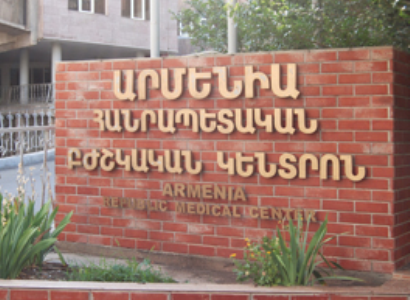 Բժիշկն ասում  է՝ իմ մեջ էլ մութ մնաց, թե ինչից մահացավ երեխան. մահացած նորածնի հայրը մեղադրում է ավագ բուժքրոջը