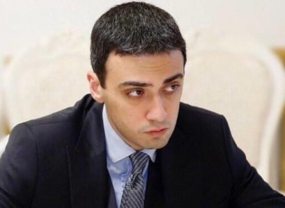 Վարկանիշը՝ ծայրահեղ ցածր, որդին էլ՝ ՀԱԿ-ի ցույցերի մասնակից․ փաստաբանը՝ Քոչարյանի գործը քննող դատավորի մասին
