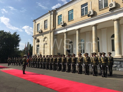 Welcoming ceremony for Singapore PM starts at Armenian PM’s official residence