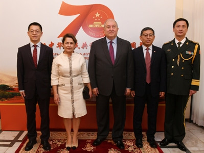 President Armen Sarkissian and his wife visit Chinese embassy in Armenia