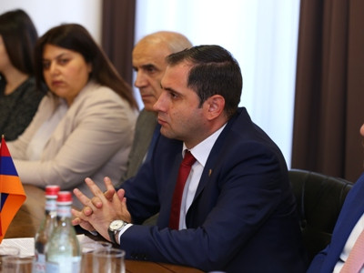 Պատիվ է ի դեմս Իրանի ունենալ կայուն հարևան և համատեղ տարածաշրջանային ծրագրեր իրականացնել.Սուրեն Պապիկյան