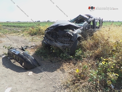 Արմավիրում Mercedes ML-ը մի քանի պտույտ շրջվել է ու հայտնվել դաշտում. 39-ամյա վարորդը մահացել է (ֆոտո)