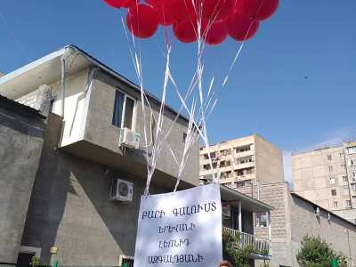 Երեւանի Ազգալդյանի անվան դպրոցից օդ բարձրացված փուչիկները հասել են սահման. Դիրքն անվանակոչել են Ազգալդյանի անունով