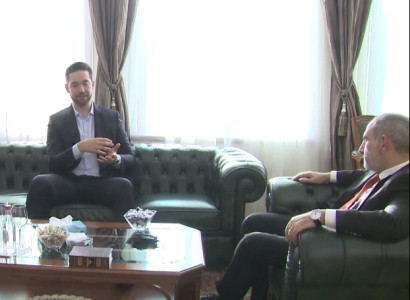 Armenia PM receives Alexis Ohanian