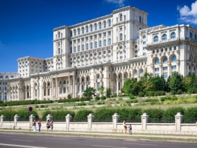 Romania Parliament expresses lack of confidence in government