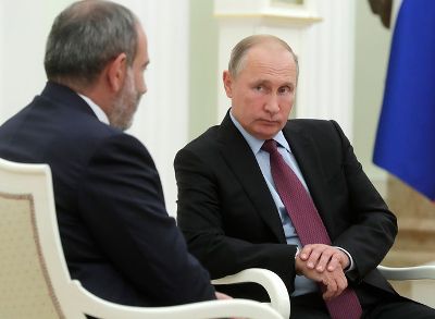 «Իրատես». ԵՏՄ նիստի ժամանակ «էկզոտիկ» պահ է եղել. ինչ է ասել Փաշինյանին «դուզ» խոսքը հումորով ասող Լուկաշենկոն