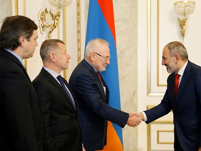 Armenian PM receives OSCE Minsk Group Co-Chairs (PHOTOS)