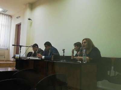 Բոլորը պետք է ճաղերի հետևում լինեին, ոչ թե ազատ ման գային. սպանված ոստիկանի այրին՝ Պավլիկ Մանուկյանին