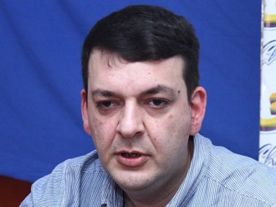 Փաշինյանի մոտ կասկածներ են առաջանում շրջապատի նկատմամբ. փորձագետը՝ Գրիգորի Հայրապետովի հրաժարականի մասին
