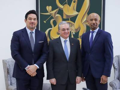 FM receives delegation headed by directors and producers