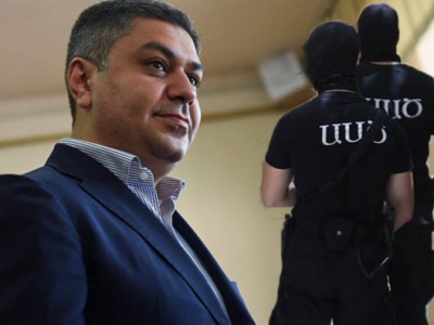 Hayeli.am. նոր ռեպրեսիա․ բերման են ենթարկել գործարարի և ճնշել, որ ցուցմունք տա Արթուր Վանեցյանի դեմ