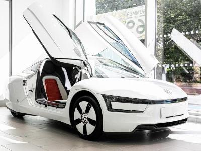 Ultra-light hybrid Volkswagen with flow rate of one liter per 100 km to be auctioned off