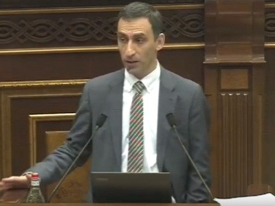 Expert: Working group proposes to remove requirement to establish regional party offices